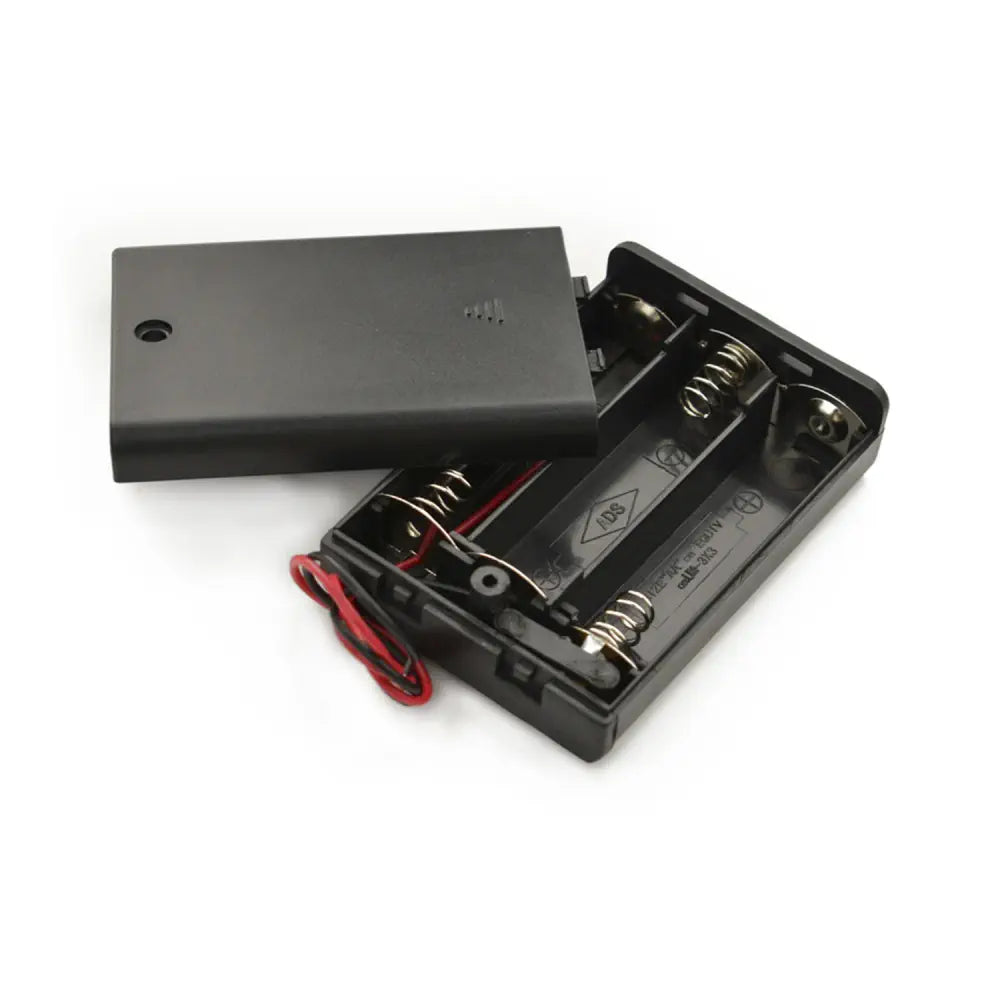 DFRobot 3xAA Battery Holder(w/ Cover & Power Switch)