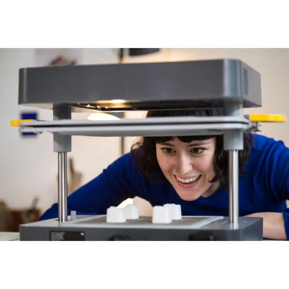 Mayku FormBox Desktop Vacuum Forming Machine EU