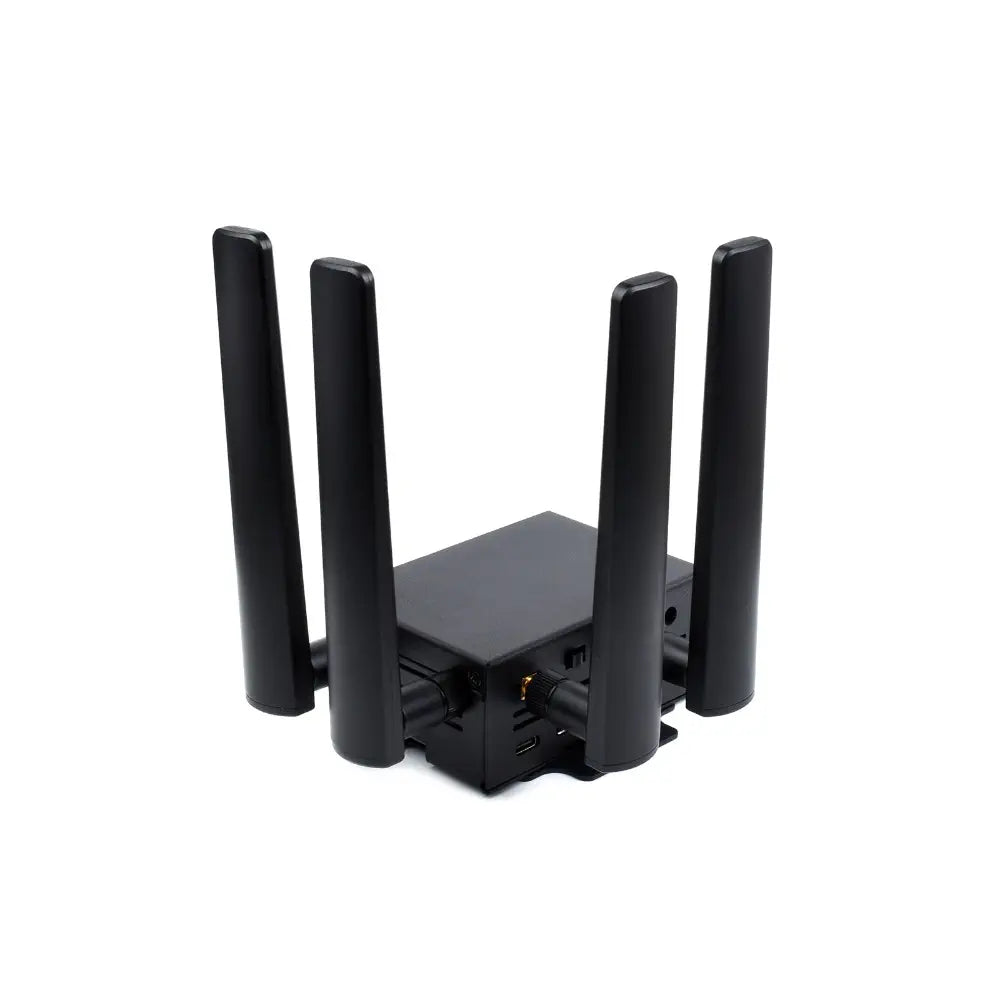 Waveshare RM500U-CNV 5G HAT for Raspberry Pi, Quad Antenna LTE-A, Multi Band, 5G/4G/3G (Case, EU)